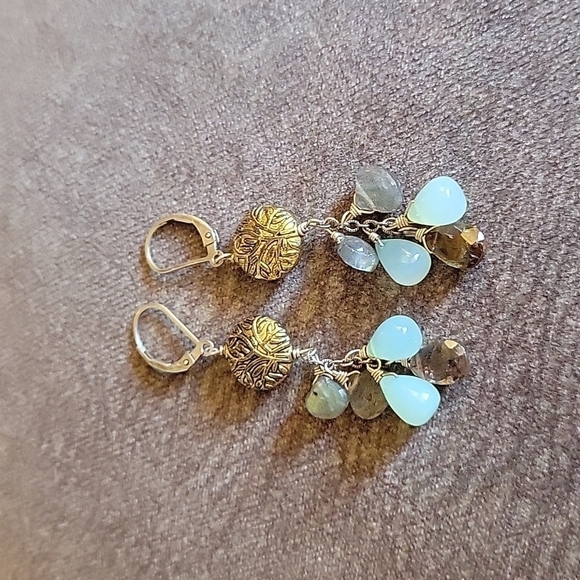 Vtg Brass Moonstone Labrodite Dangle Drop Leverback Hook Earrings - Picture 2 of 6